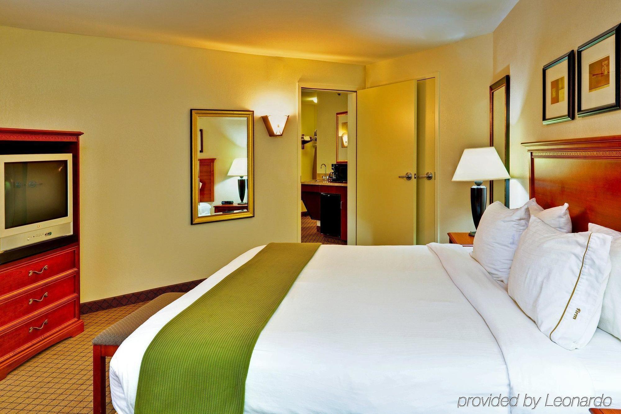 Holiday Inn Express Hotel & Suites Jackson - Flowood By Ihg Oda fotoğraf