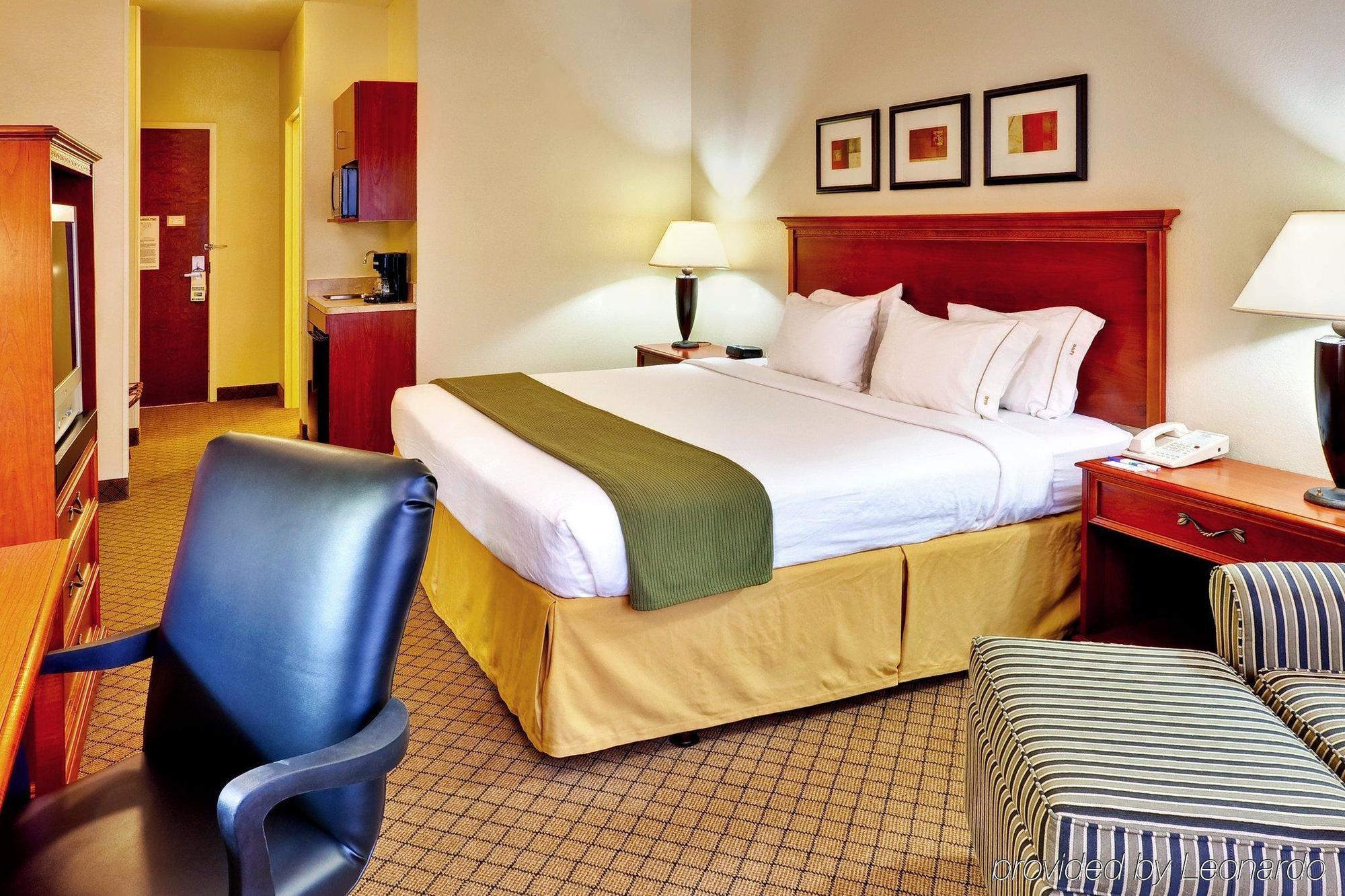 Holiday Inn Express Hotel & Suites Jackson - Flowood By Ihg Oda fotoğraf
